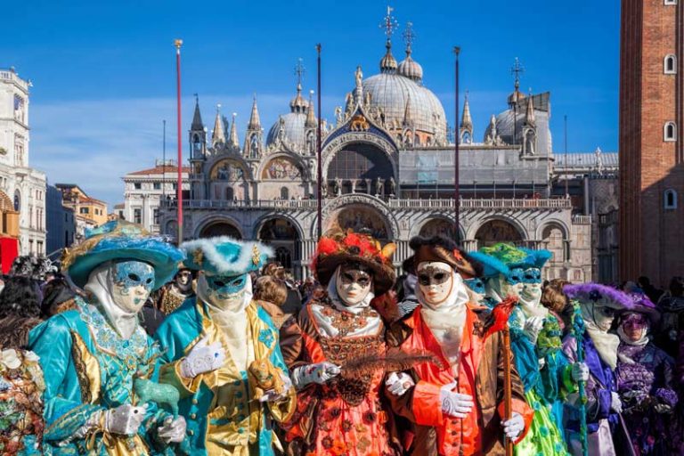 Carnavales De Italia: Cultura Desfilando Por Las Calles De Italia ...